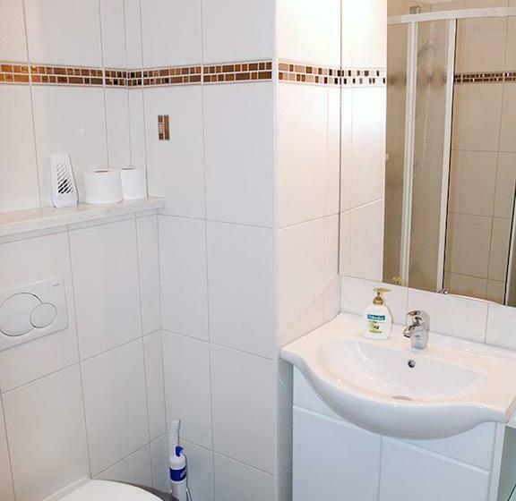 스탠다드 트리플 룸, Bed&breakfast Kvarner