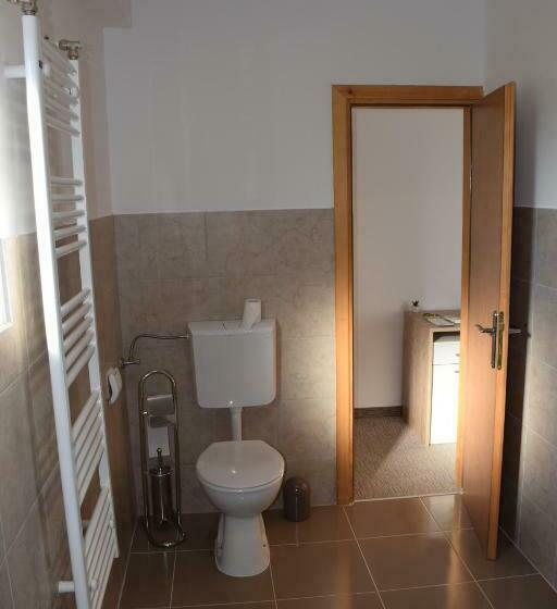 Номер Стандарт Вид на Сад, London Rooms Zagreb Airport