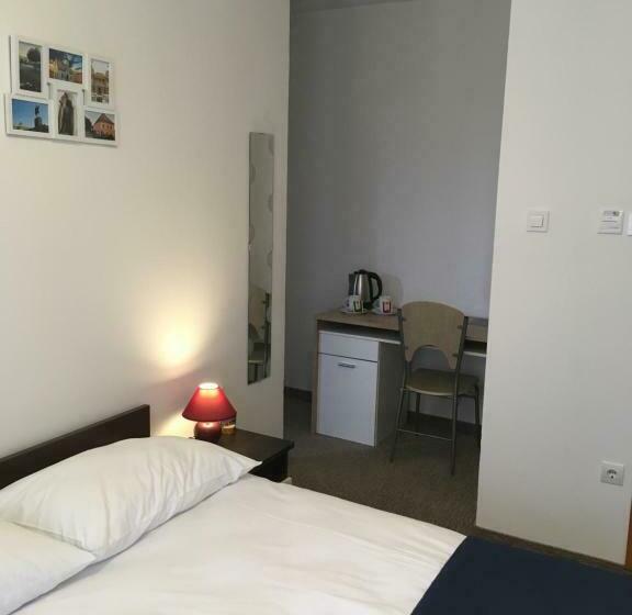 Номер Стандарт Вид на Сад, London Rooms Zagreb Airport