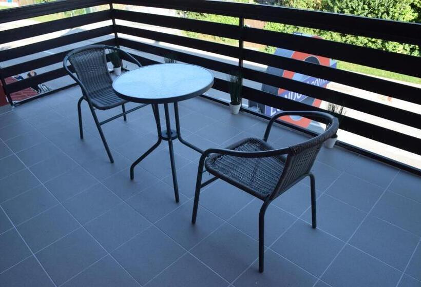 Семейный Номер, London Rooms Zagreb Airport