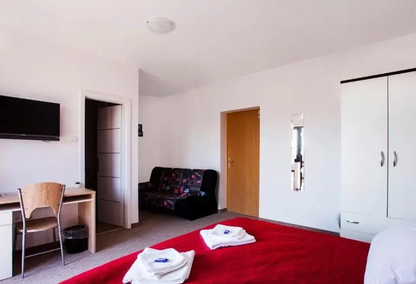 اتاق خانوادگی, London Rooms Zagreb Airport
