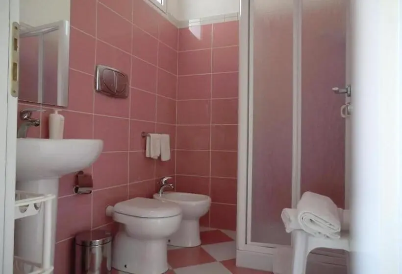 Standard-huone Parveke Puutarhanäkymä, B&b Mediterraneo Mare E Sole