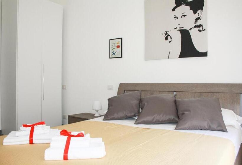 סוויטה, Salotto Piramide