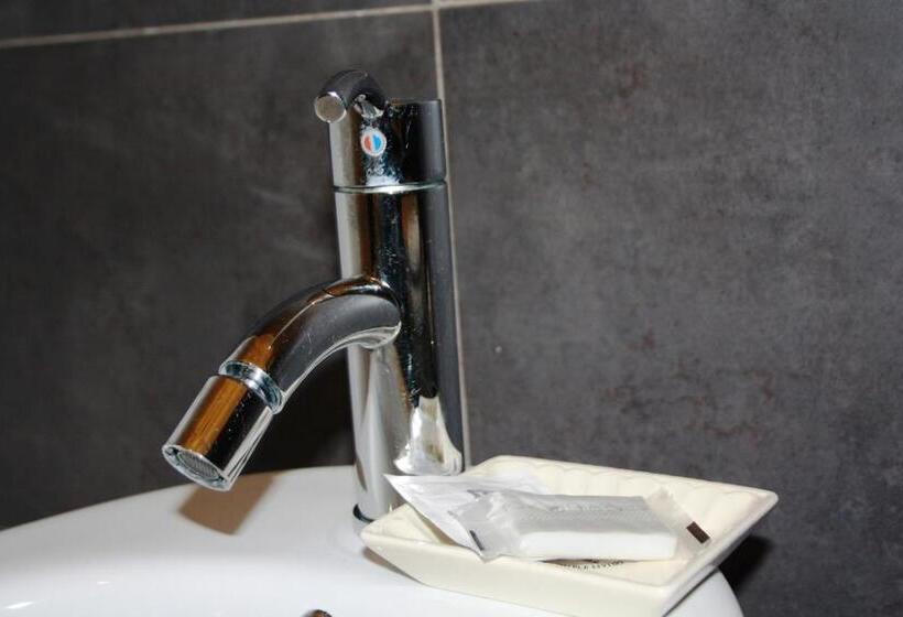 חדר סטנדרט, Salotto Piramide