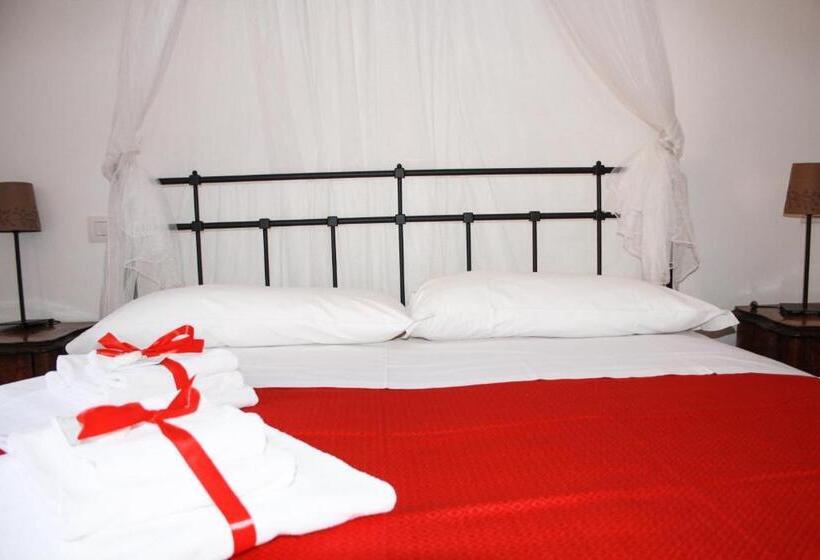 חדר סטנדרט, Salotto Piramide