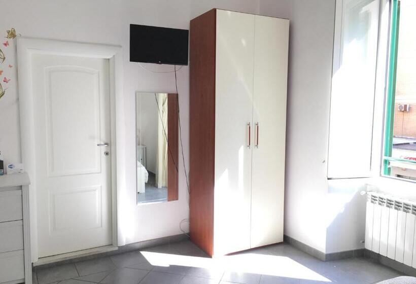 חדר פרמיום לארבעה, Salotto Piramide