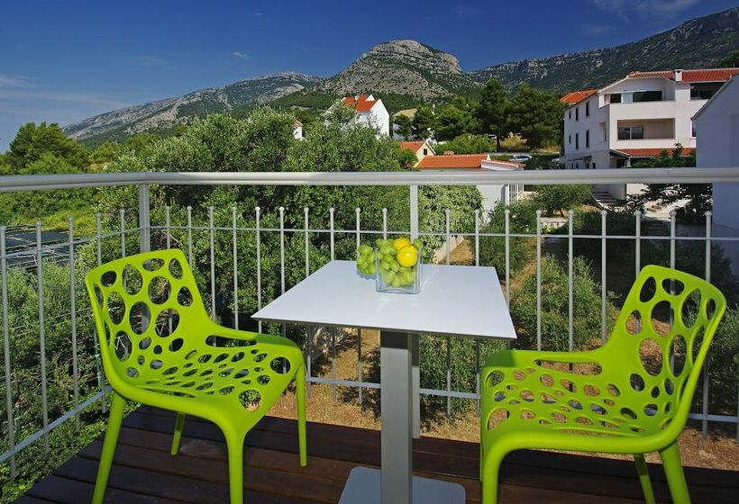 اتاق استاندارد با چشم‌انداز استخر, Boutique Hotel Bol