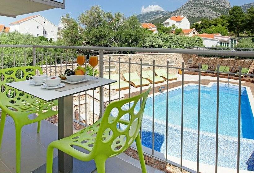 اتاق استاندارد با چشم‌انداز استخر, Boutique Hotel Bol