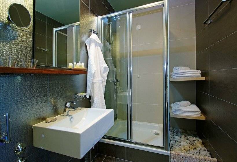 اتاق استاندارد با چشم‌انداز استخر, Boutique Hotel Bol