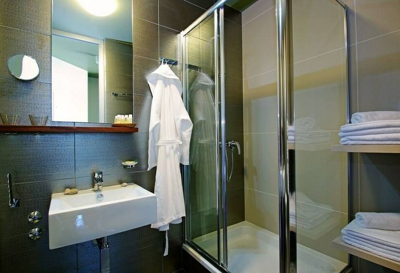 اتاق سوپریور با بالکن, Boutique Hotel Bol