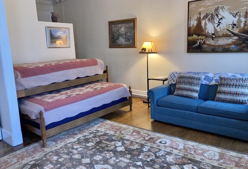 Апартаменты Классик 1 Спальня, Historic Downtown Capitol Hotel Vacation Suites