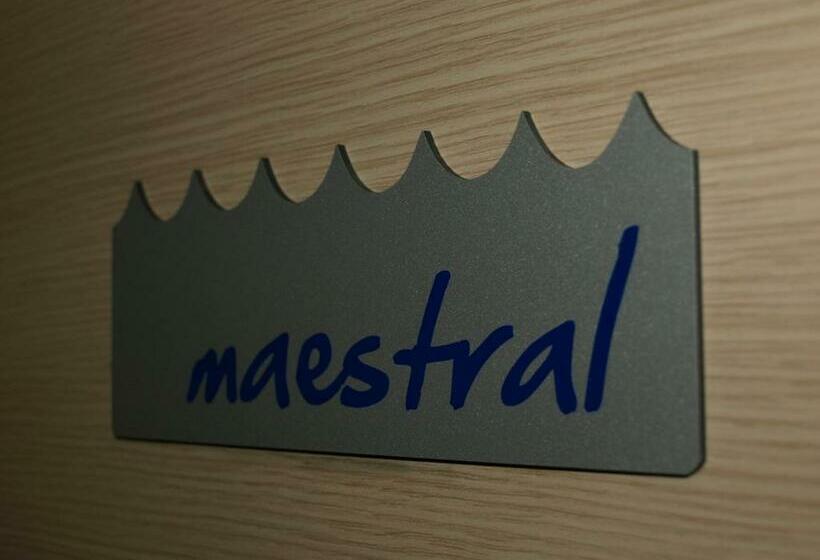 四人标准间, Hostel Bordada