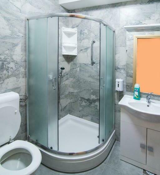 اتاق استاندارد چهار تخته, Hostel Bordada