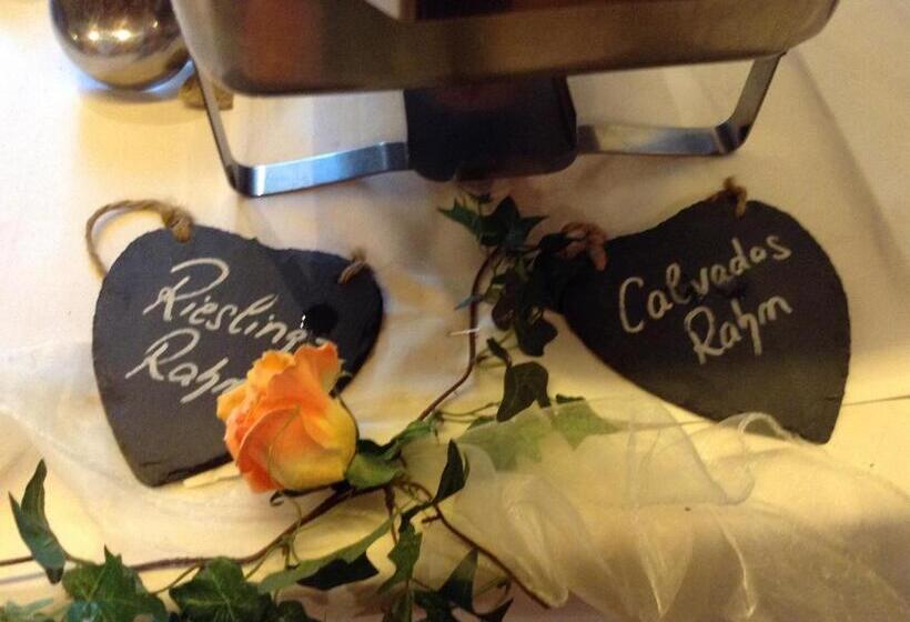 ベーシックルーム, Almrefugio