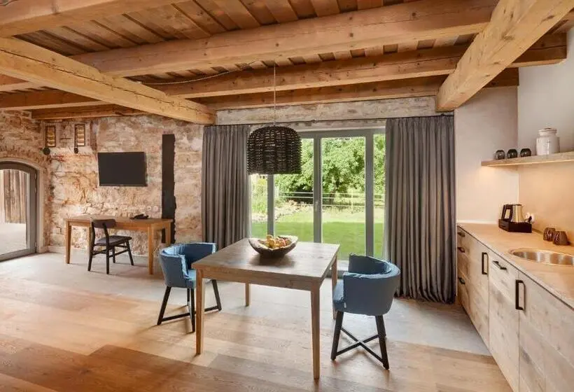 １ベッドルームアパートメント, Almrefugio