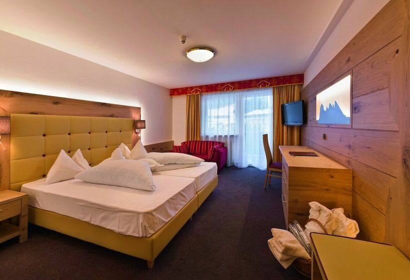 اتاق استاندارد با بالکن, Freina Mountain Lifestyle