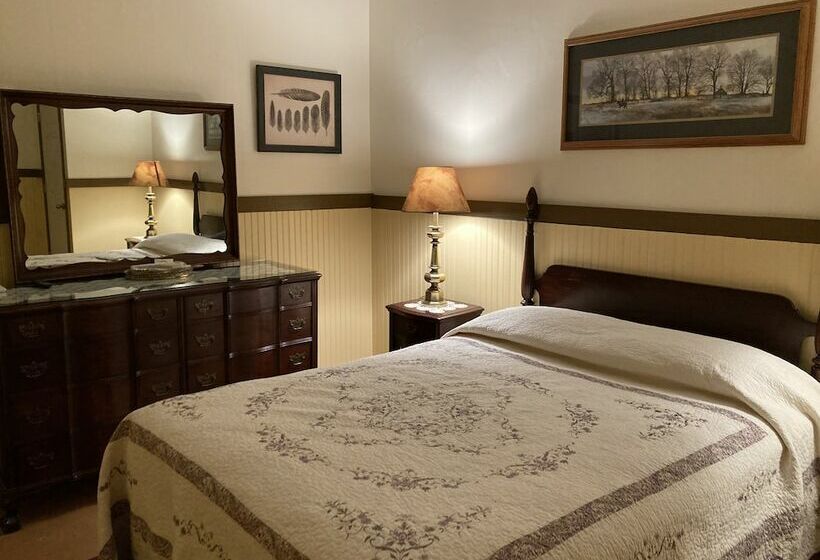 Апартаменты Классик 1 Спальня, Historic Downtown Capitol Hotel Vacation Suites