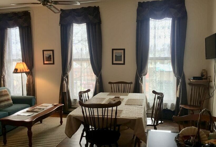 Апартаменты Классик 1 Спальня, Historic Downtown Capitol Hotel Vacation Suites