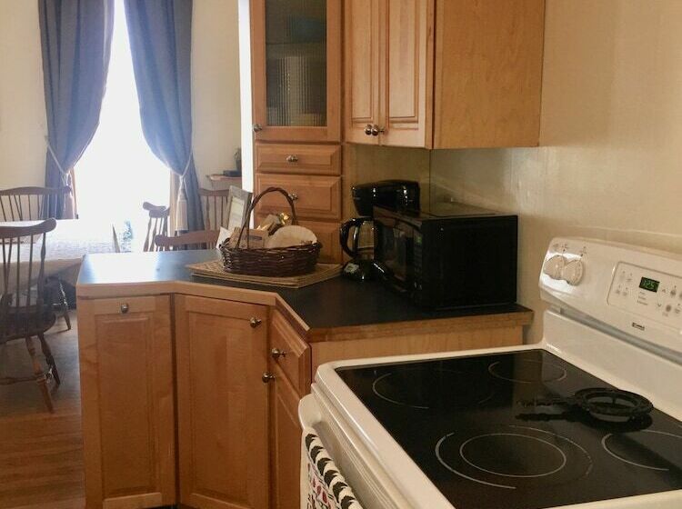 Апартаменты Классик 1 Спальня, Historic Downtown Capitol Hotel Vacation Suites