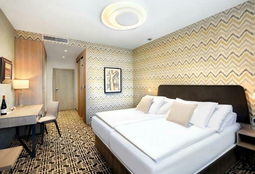 חדר סטנדרט, Lomnica