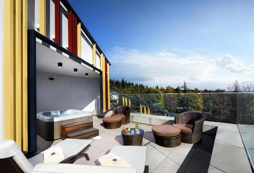 סוויטה, Lomnica