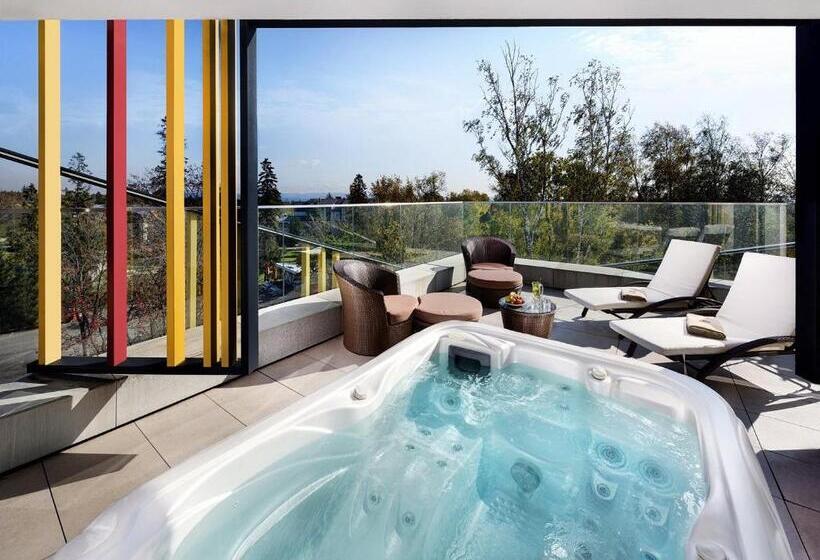 סוויטה, Lomnica