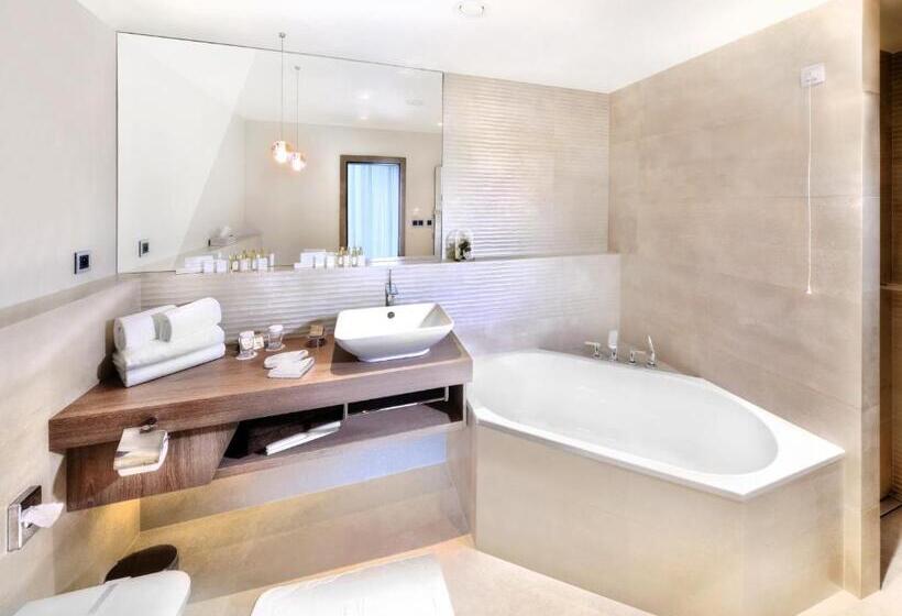 סוויטה, Lomnica