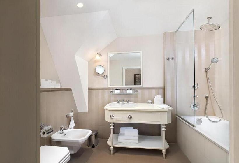 סוויטה, Lomnica