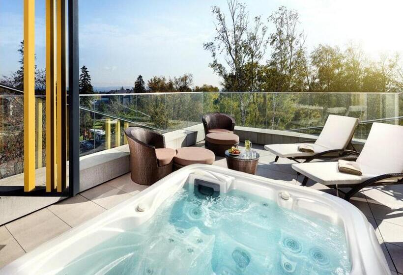 סוויטה, Lomnica