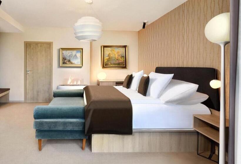 סוויטה, Lomnica