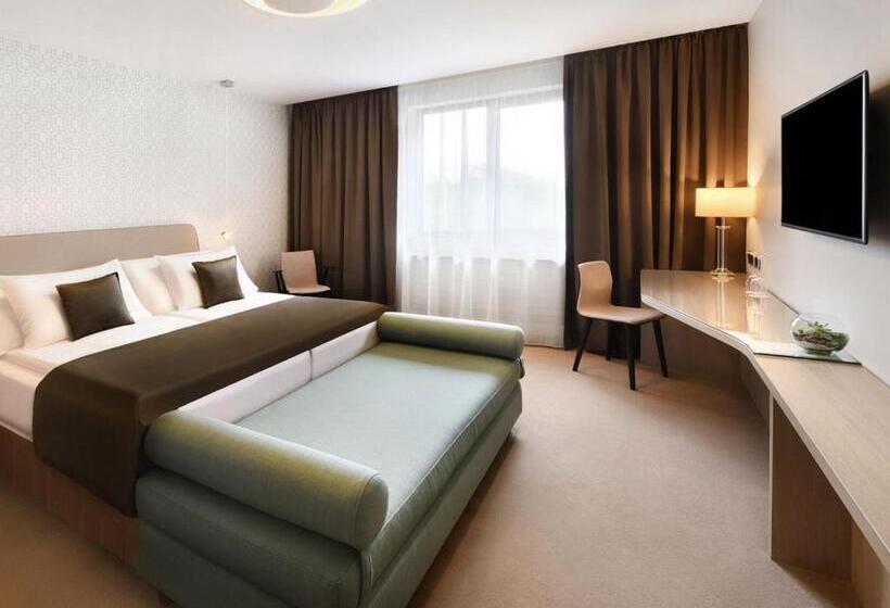 חדר סטנדרט, Lomnica