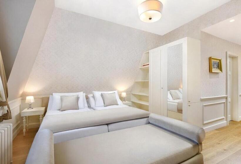 Habitación Estándar Abuhardillada, Lomnica