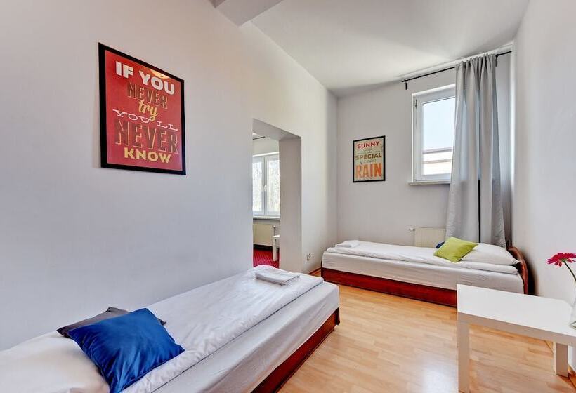 חדר סטנדרט חדר אמבטיה משותף, Nice Rooms   Pokoje Gościnne