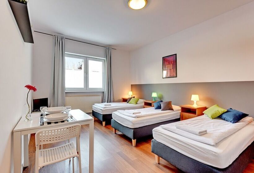 חדר סטנדרט לשלושה, Nice Rooms   Pokoje Gościnne