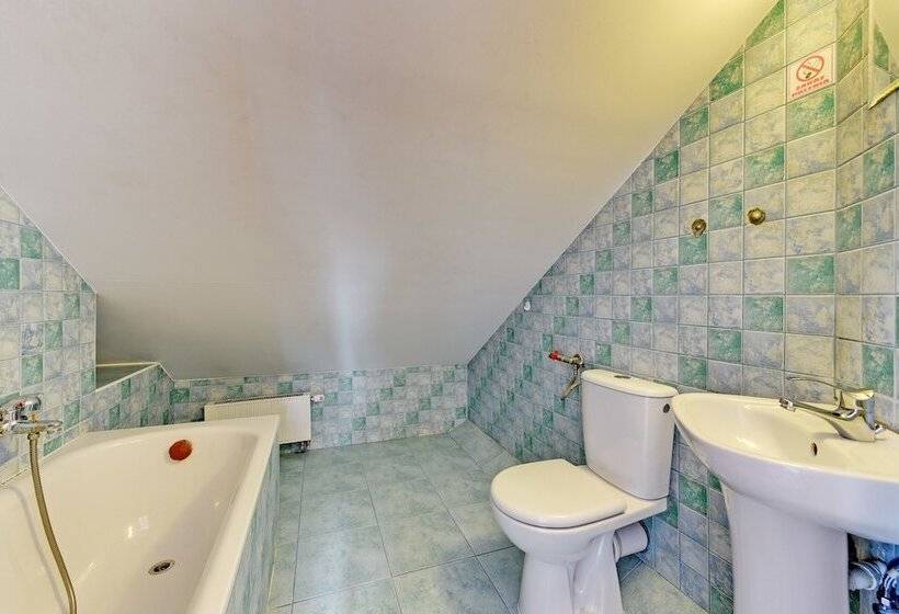 Pokój Czteroosobowy Standard, Nice Rooms   Pokoje Gościnne