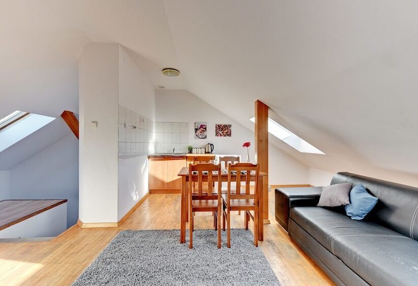 חדר סטנדרט לארבעה, Nice Rooms   Pokoje Gościnne