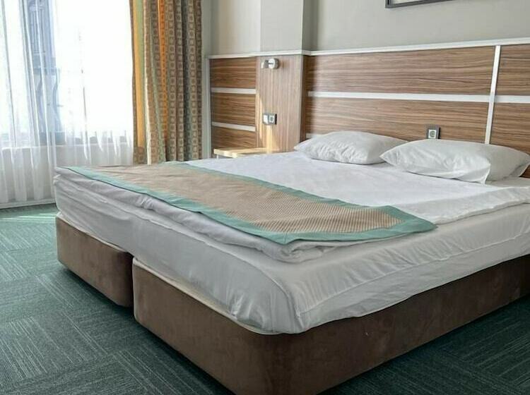 חדר סופריור נוף לגינה, Pirlanta Butik