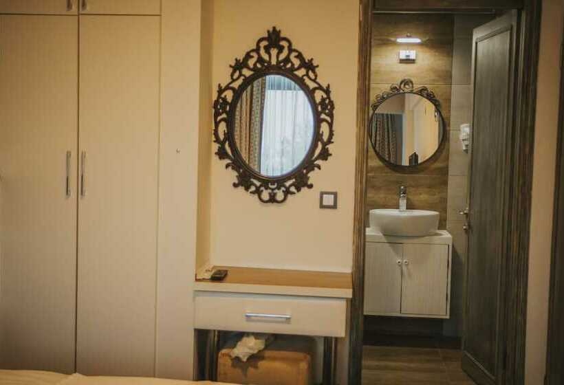 חדר סופריור נוף לגינה, Pirlanta Butik