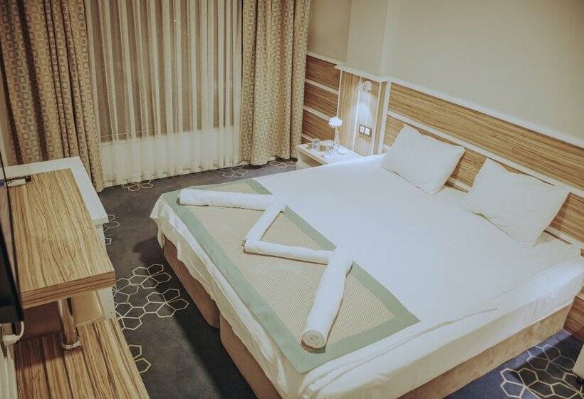 חדר סופריור נוף לגינה, Pirlanta Butik