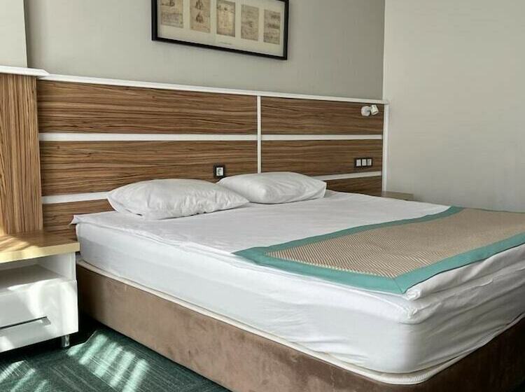 חדר סופריור נוף לגינה, Pirlanta Butik