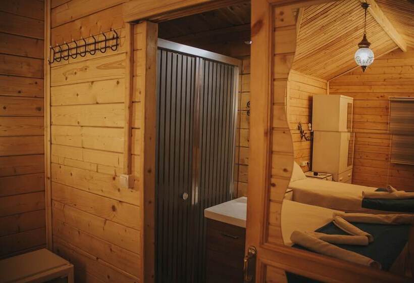 בקתה סטנדרטית, Pirlanta Butik