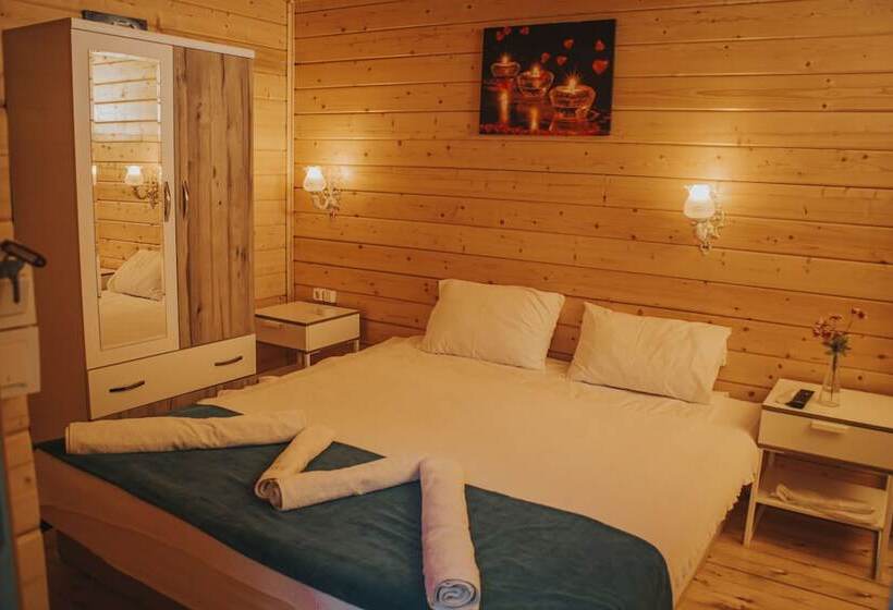 בקתה סטנדרטית, Pirlanta Butik