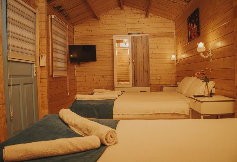 בונגלו משפחתי, Pirlanta Butik