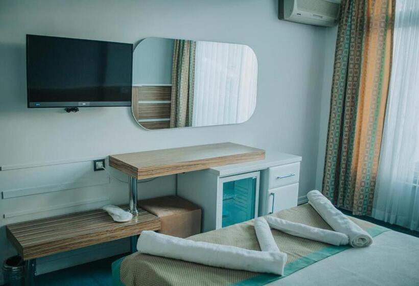 חדר סופריור נוף לגינה, Pirlanta Butik