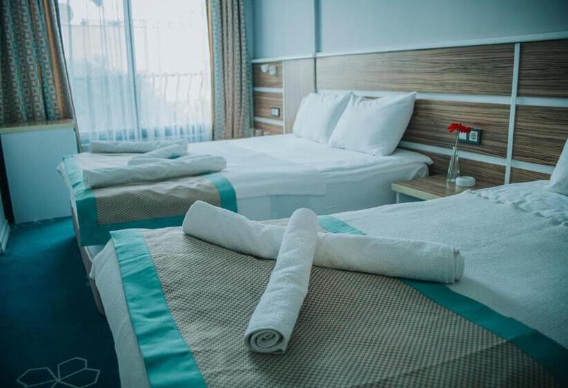 חדר קומפורט לשלושה, Pirlanta Butik