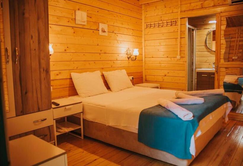 בקתה סטנדרטית, Pirlanta Butik