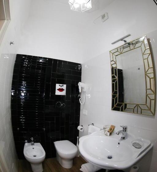 استودیوی استاندارد, Residence Cavour 63