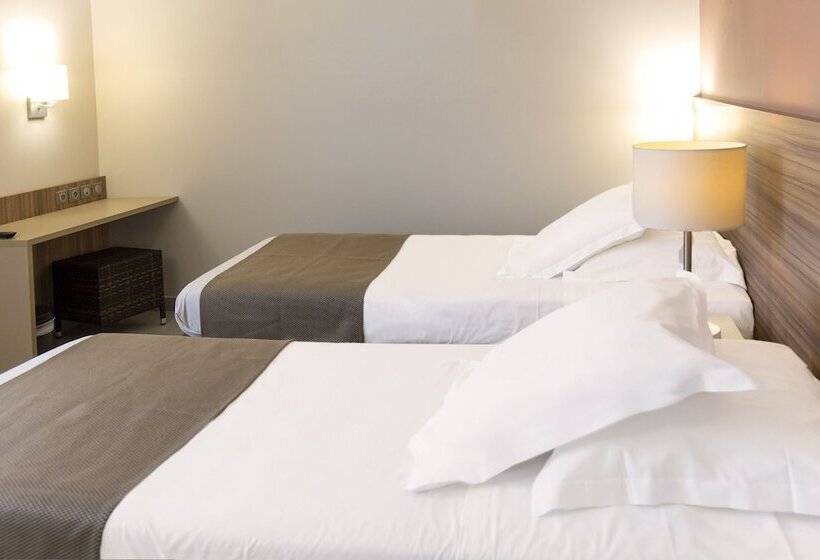 Апартаменты 3 Спальни, Residence De Tourisme Ajaccio Amiraute