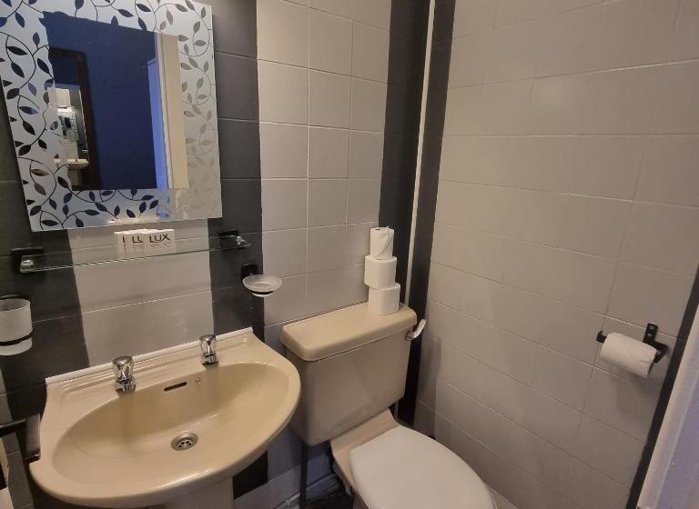 Номер Стандарт Трехместный, Palm Beach Hotel By The Sea