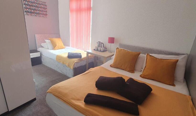 Номер Стандарт Трехместный, Palm Beach Hotel By The Sea